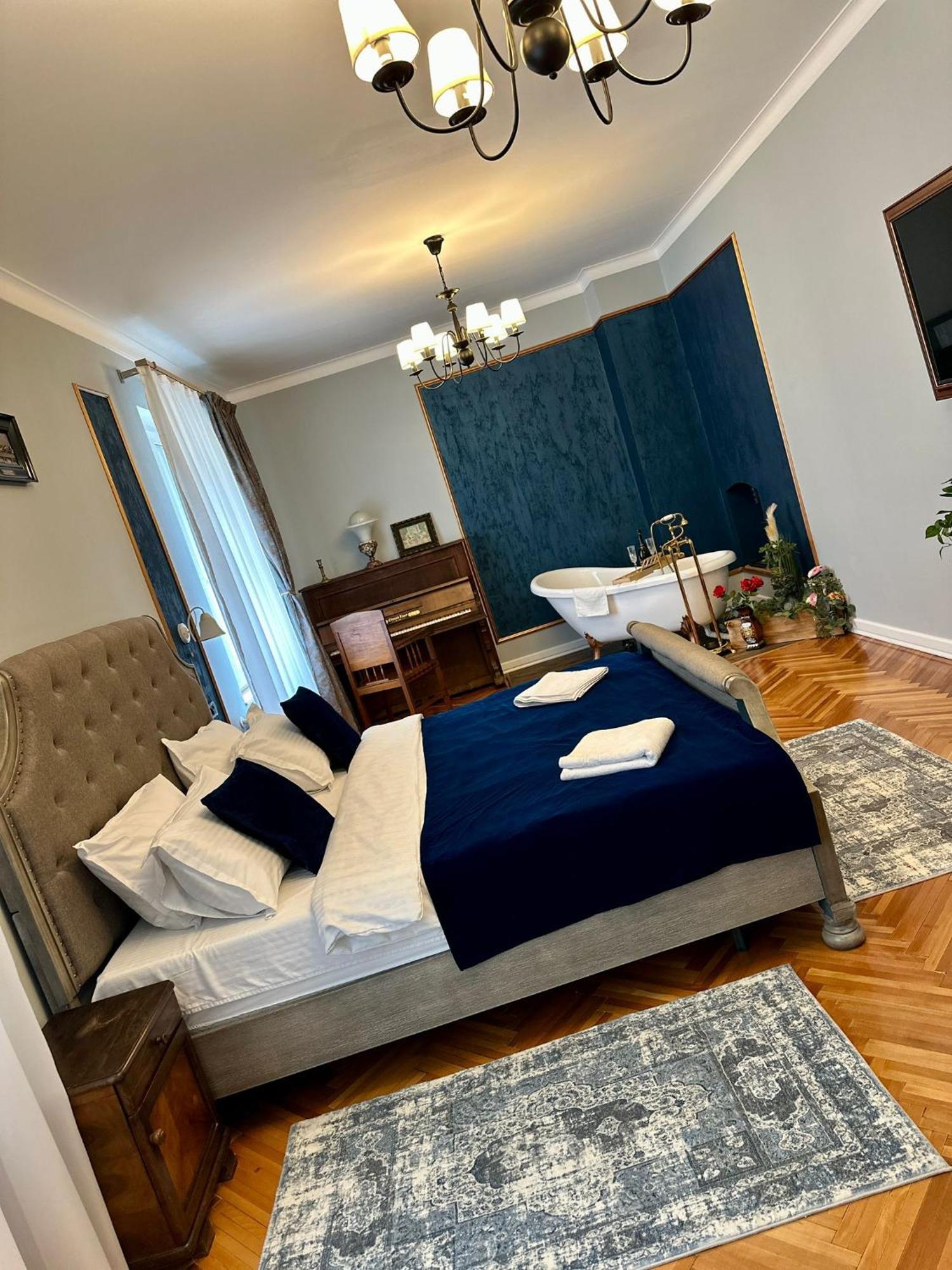Monarch Residence 锡比乌 外观 照片